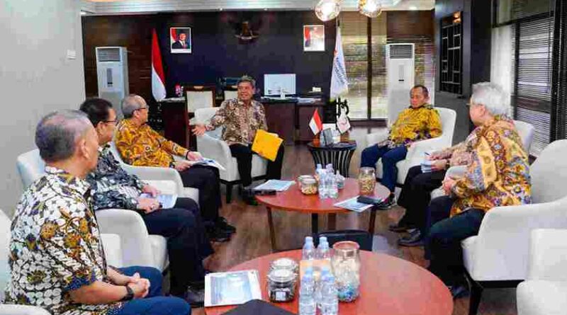Menperin Sarmuji Janjikan Berbagai Kemudahan dan Keringanan untuk Mobil Hybrid dan REEV Menperin Sarmuji Janjikan Berbagai Kemudahan dan Keringanan untuk Mobil Hybrid dan REEV
